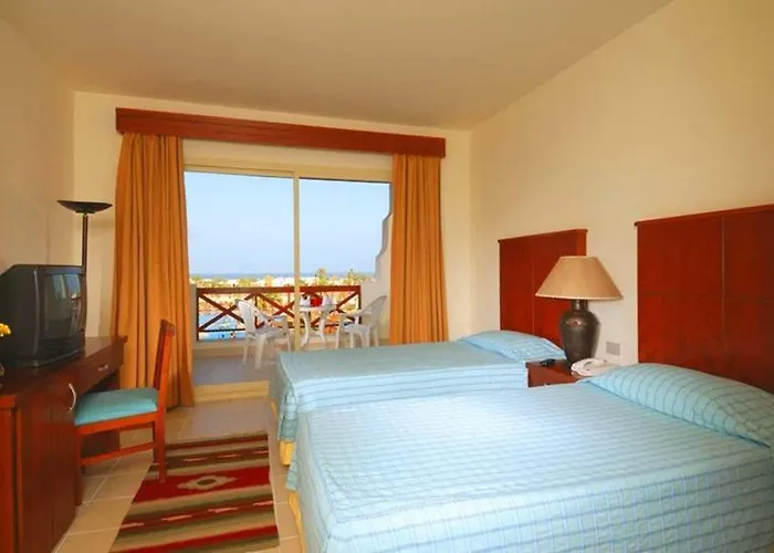 At Shores Amphoras Resort