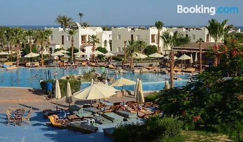 At Shores Amphoras Resort 3*