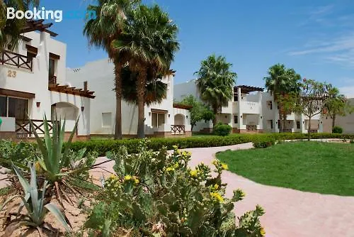 Resort At Shores Amphoras 3*