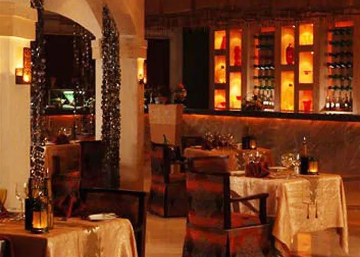 At Shores Amphoras 3*